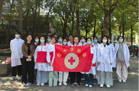 义诊筑防线，关怀零距离 ——爱心义诊活动(图4)