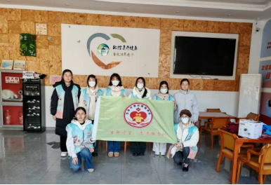 “健康晚霞,安心相伴”慢性病宣讲活动(图2) “健康晚霞,安心相伴”慢性病宣讲活动(图2)