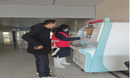 腊八暖医心,志愿践初心——皖南医学院学子赴淮南东方医院集团总院开展志愿服务活动(图2) 腊八暖医心,志愿践初心——皖南医学院学子赴淮南东方医院集团总院开展志愿服务活动(图2)