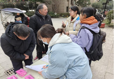 青春护健康 志愿暖社区 ——皖南医学院学子开展防结核主题社会实践(图3)