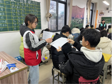 皖南医学院红十字协会黄山市分队赴歙县紫阳学校开展结核病防治科普活动(图4)