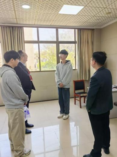 图片2.png 图片2.png