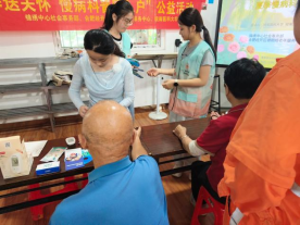 科普健康进社区 志愿同行护安康 ——皖南医科大学红十字协会开展肺结核与慢性病科普志愿服务活动(图4)